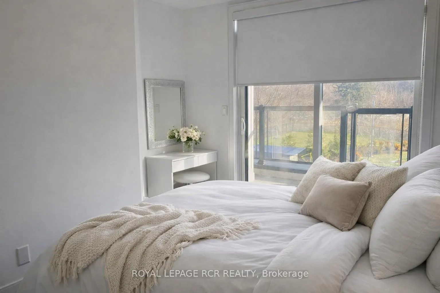 Photo 9 of Unit 1, 196 Pine Grove Road, Vaughan, Islington Woods — HOMEH