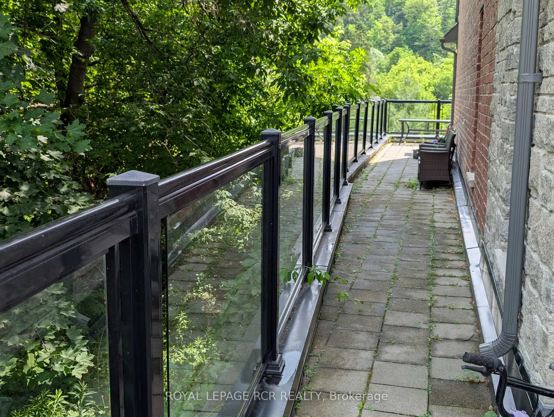 Photo 17 of Unit 1, 196 Pine Grove Road, Vaughan, Islington Woods — HOMEH