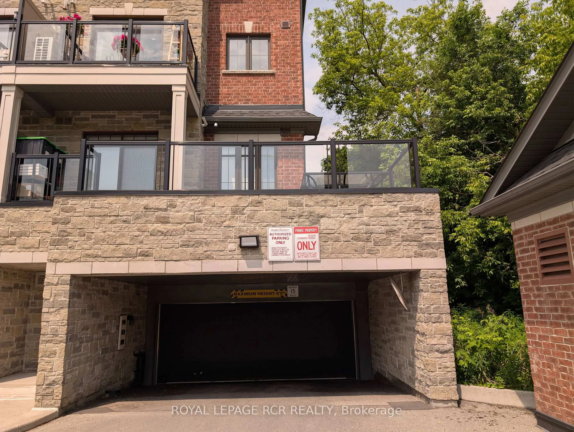 Photo 19 of Unit 1, 196 Pine Grove Road, Vaughan, Islington Woods — HOMEH