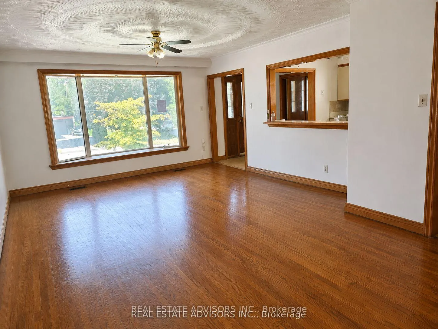 Photo 2 of 89 Euclid Avenue, Scarborough, Highland Creek — HOMEH