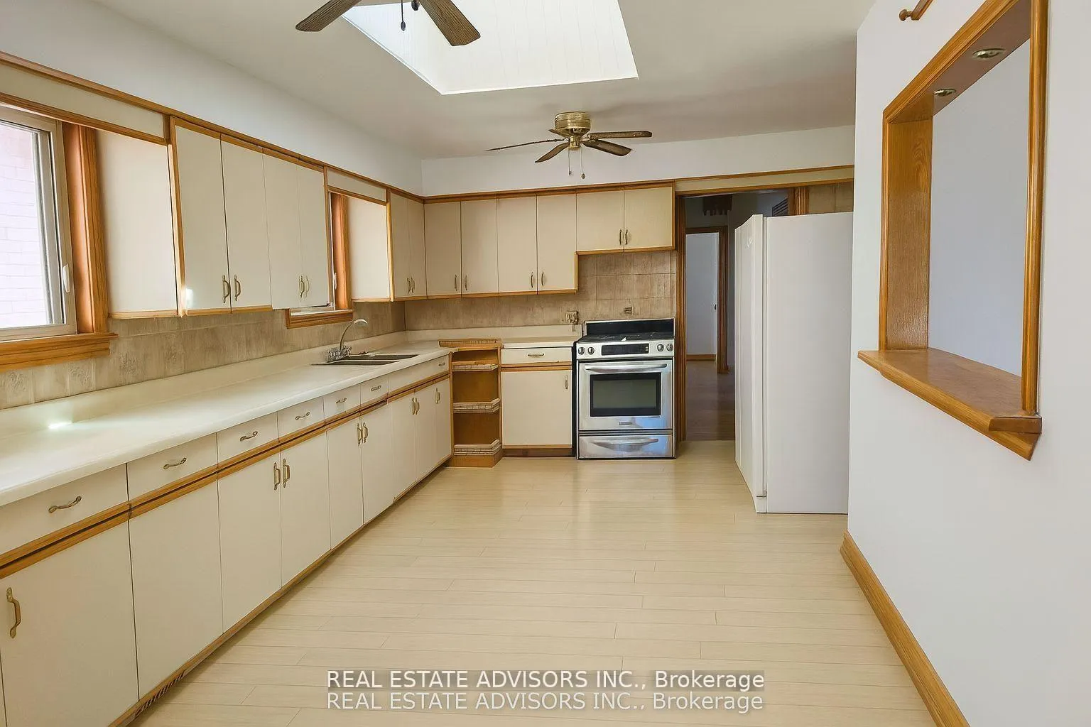 Photo 3 of 89 Euclid Avenue, Scarborough, Highland Creek — HOMEH