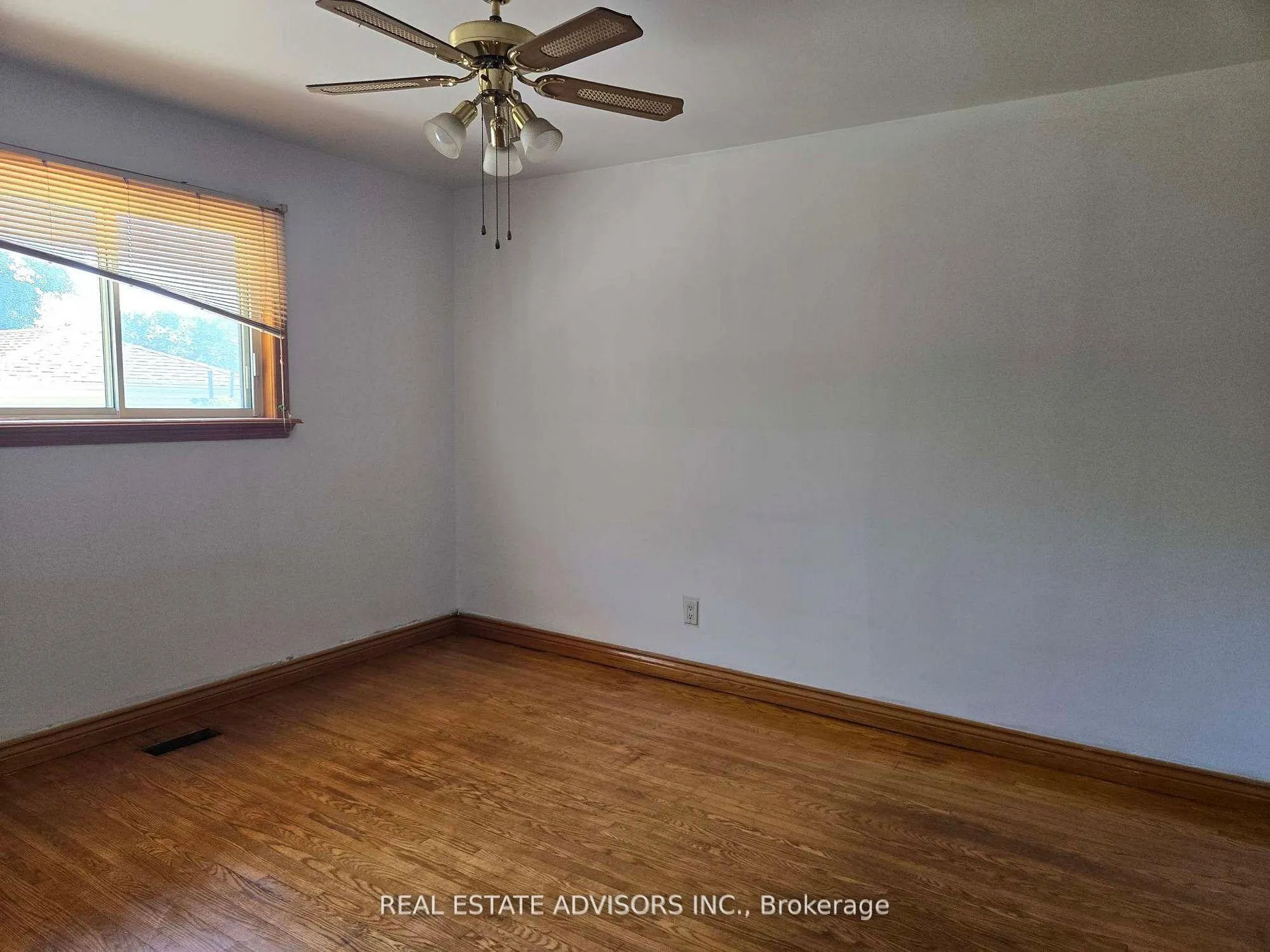 Photo 5 of 89 Euclid Avenue, Scarborough, Highland Creek — HOMEH