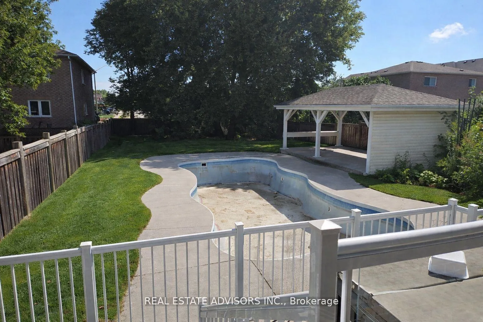 Photo 14 of 89 Euclid Avenue, Scarborough, Highland Creek — HOMEH