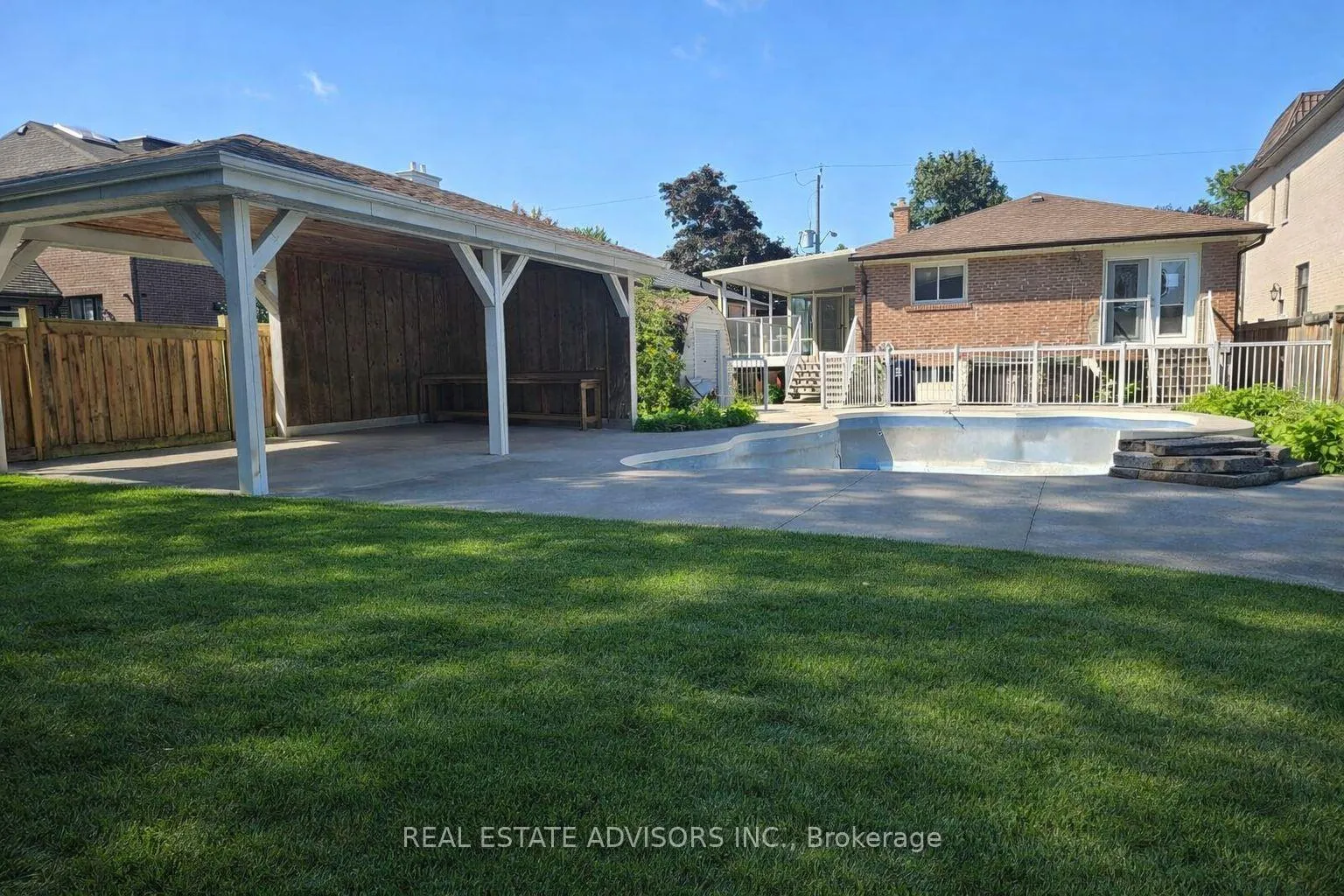 Photo 16 of 89 Euclid Avenue, Scarborough, Highland Creek — HOMEH