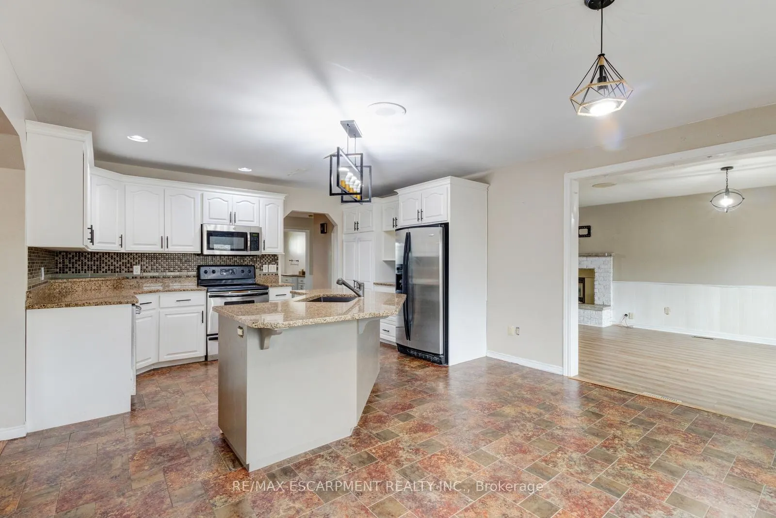 Photo 13 of 650 Sligo Road E, Wellington North, Mount Forest — HOMEH