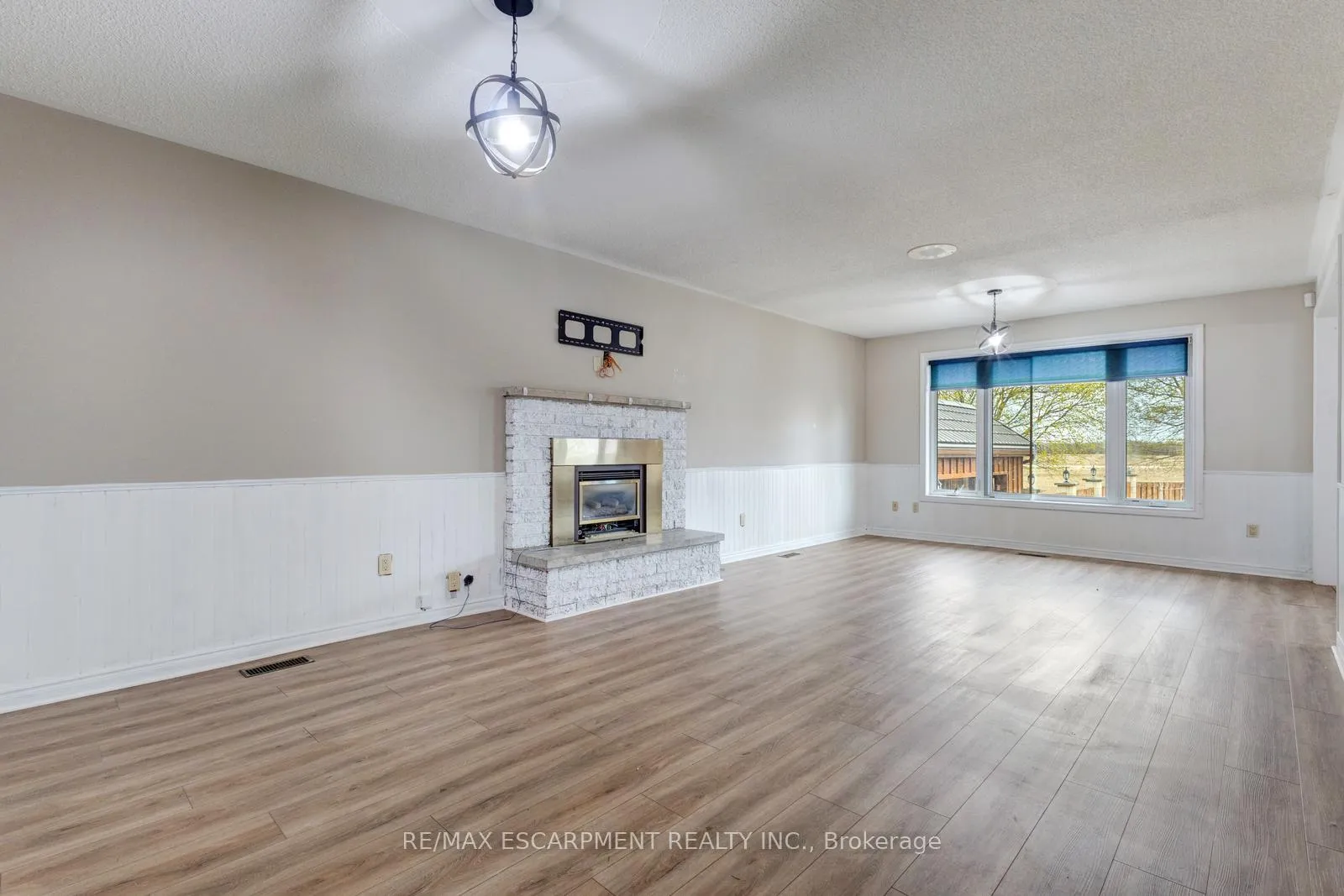 Photo 15 of 650 Sligo Road E, Wellington North, Mount Forest — HOMEH
