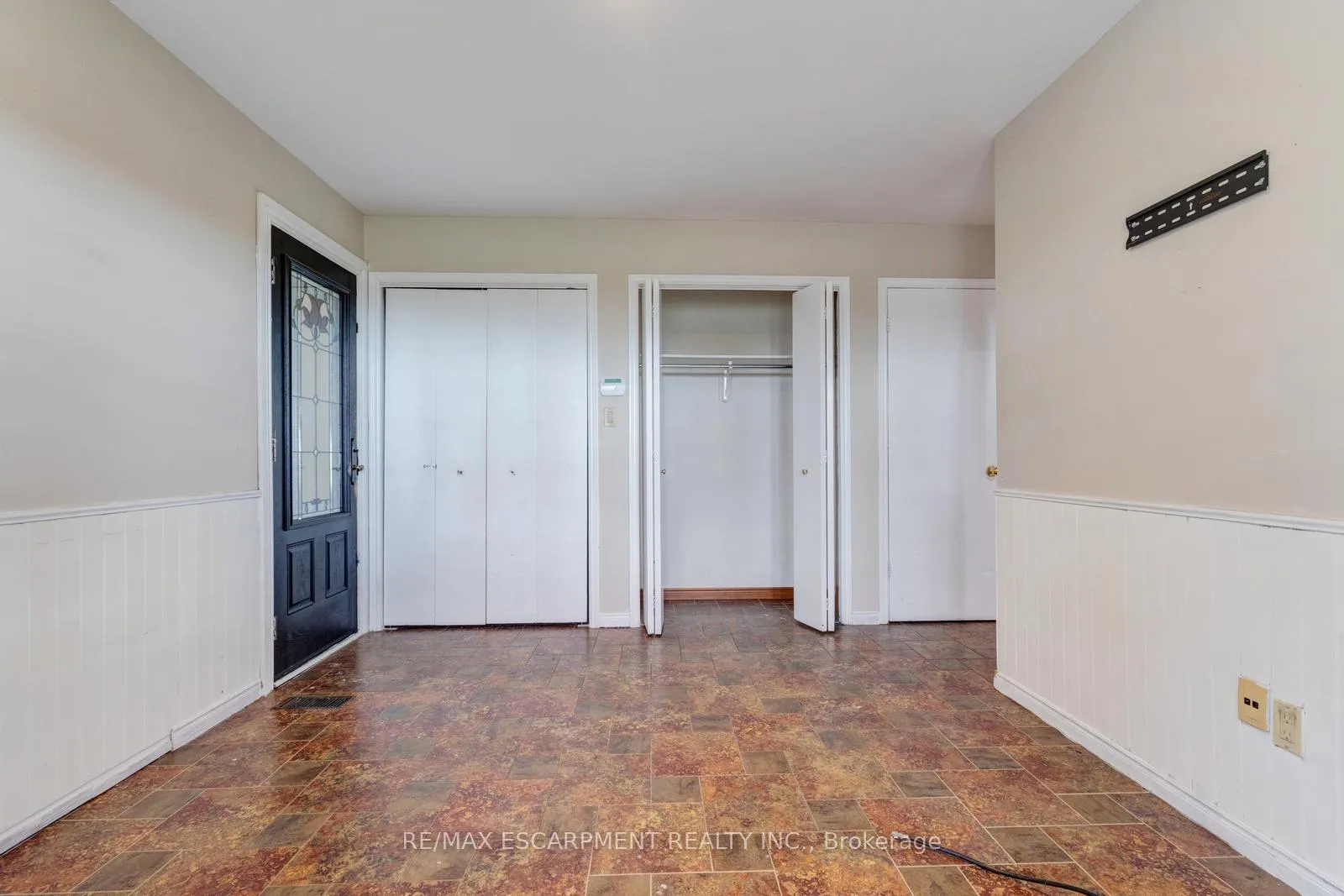 Photo 17 of 650 Sligo Road E, Wellington North, Mount Forest — HOMEH