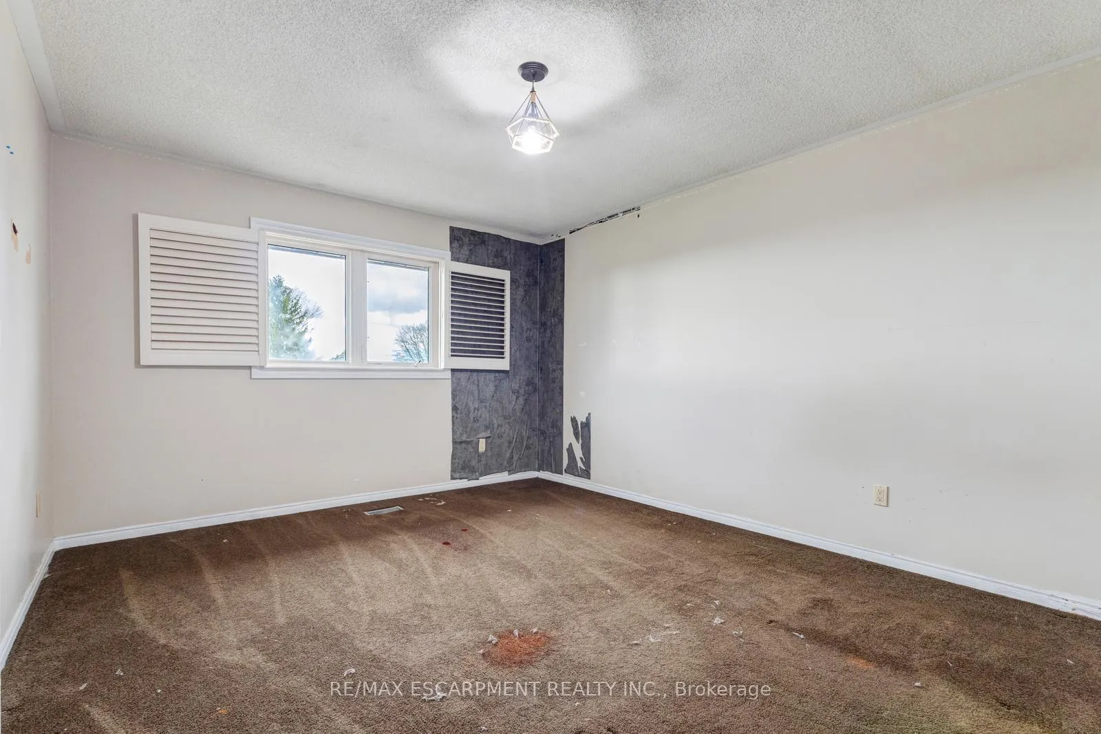 Photo 27 of 650 Sligo Road E, Wellington North, Mount Forest — HOMEH