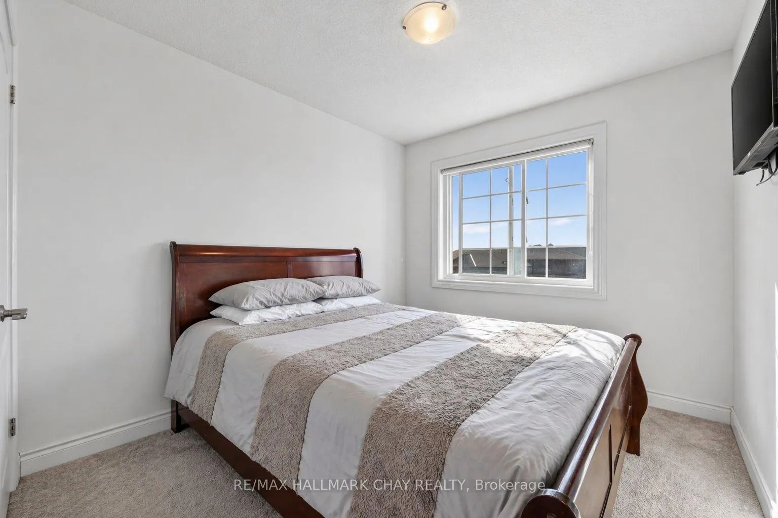 Photo 13 of 39 Kodiak Terrace, Barrie, Rural Barrie Southwest — HOMEH