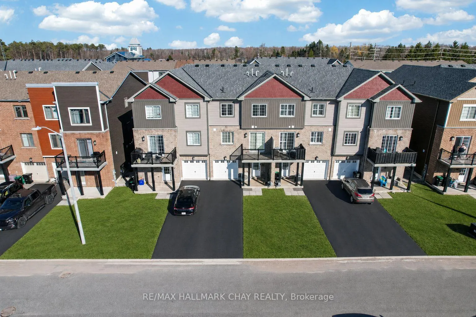 Photo 18 of 39 Kodiak Terrace, Barrie, Rural Barrie Southwest — HOMEH