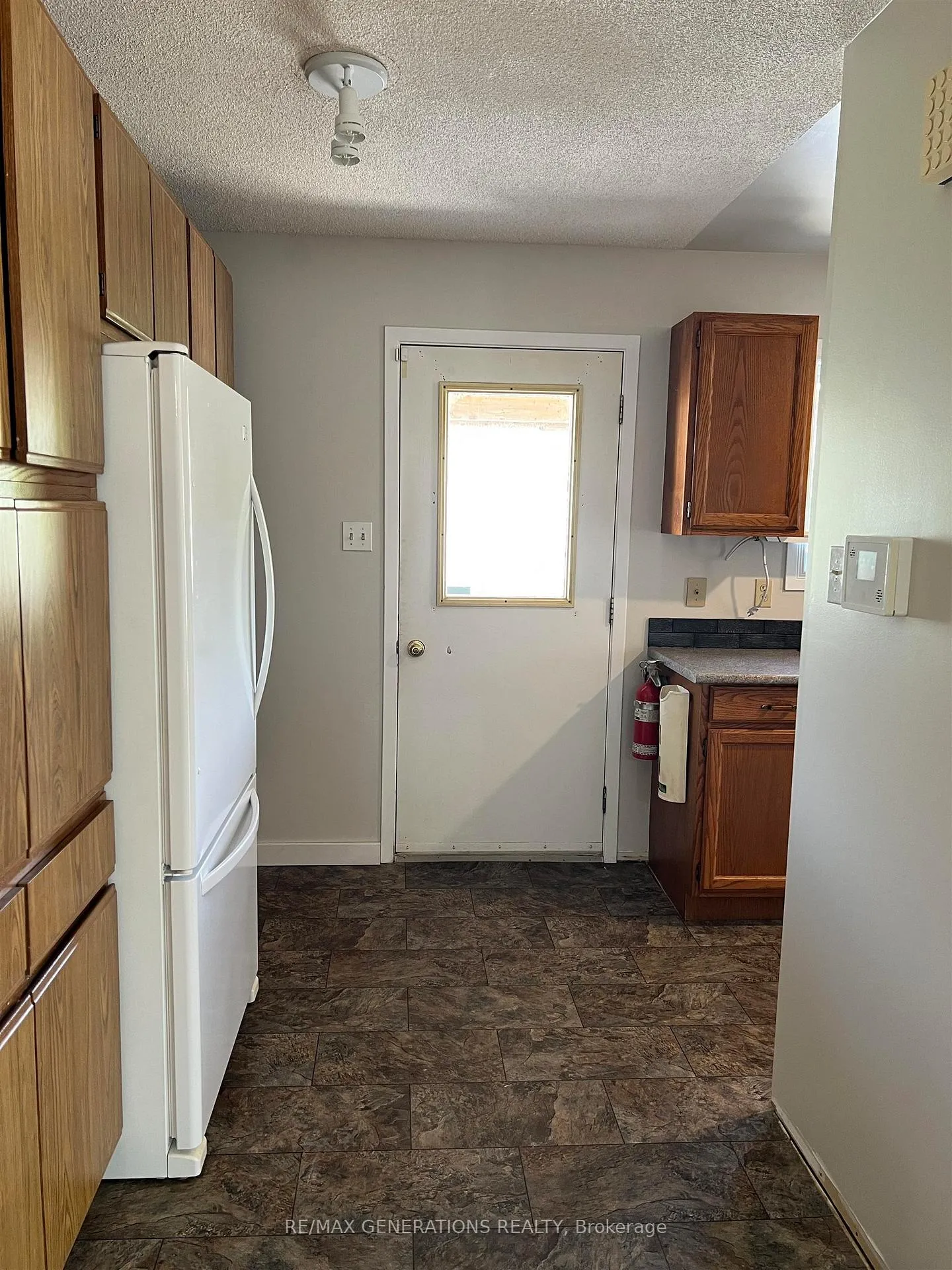 Photo 8 of 62 Hemlo Drive, Marathon — HOMEH