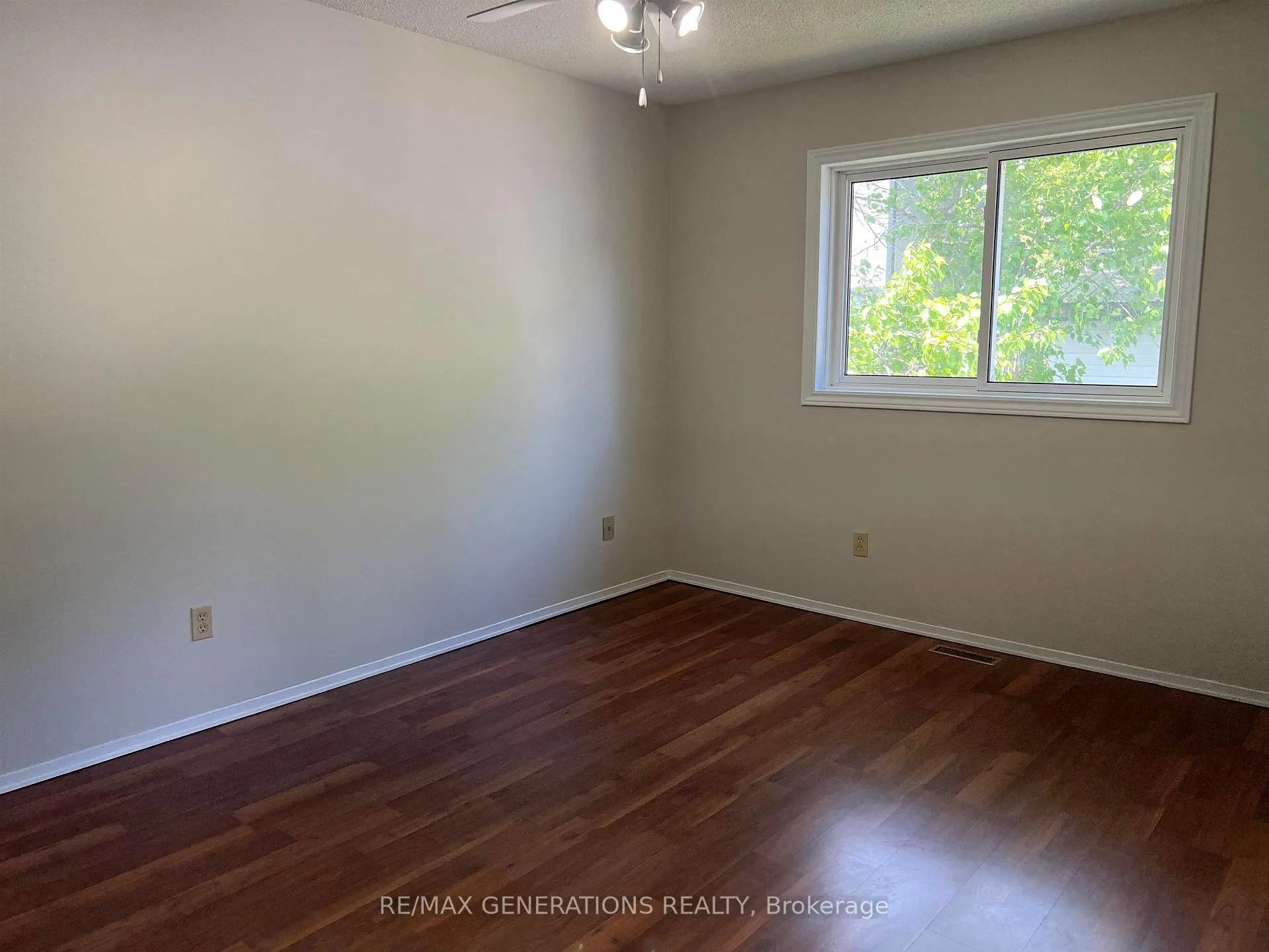 Photo 10 of 62 Hemlo Drive, Marathon — HOMEH