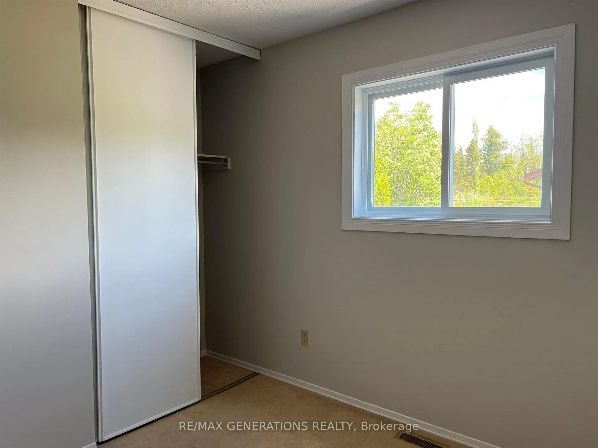 Photo 15 of 62 Hemlo Drive, Marathon — HOMEH
