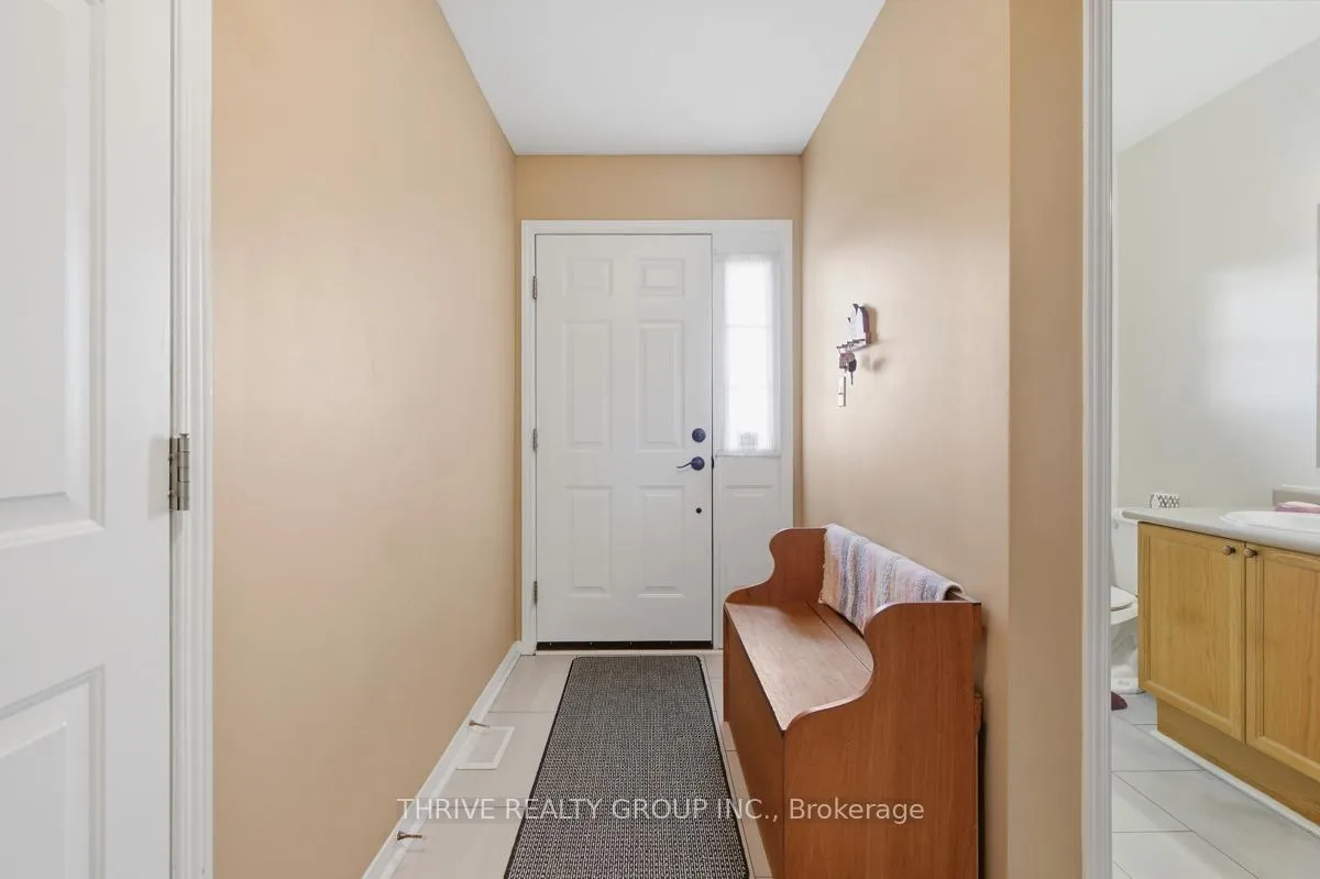 Photo 6 of 1410 Aspenridge Crescent, London, East A — HOMEH