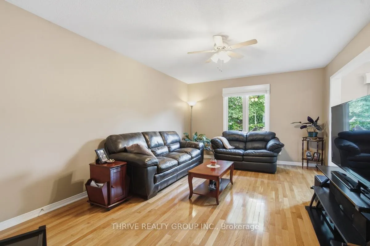 Photo 7 of 1410 Aspenridge Crescent, London, East A — HOMEH