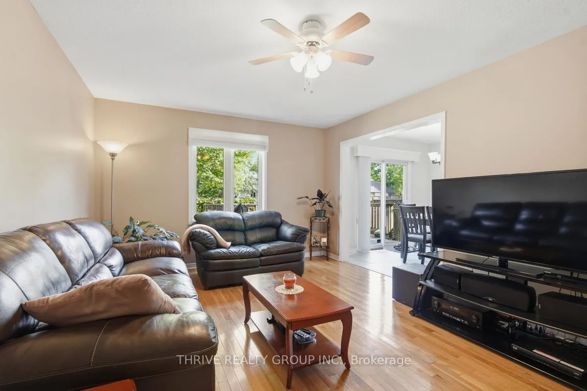 Photo 8 of 1410 Aspenridge Crescent, London, East A — HOMEH