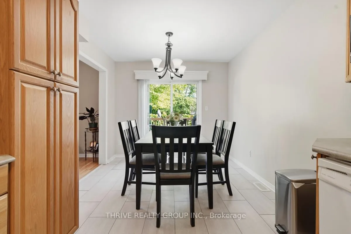 Photo 12 of 1410 Aspenridge Crescent, London, East A — HOMEH