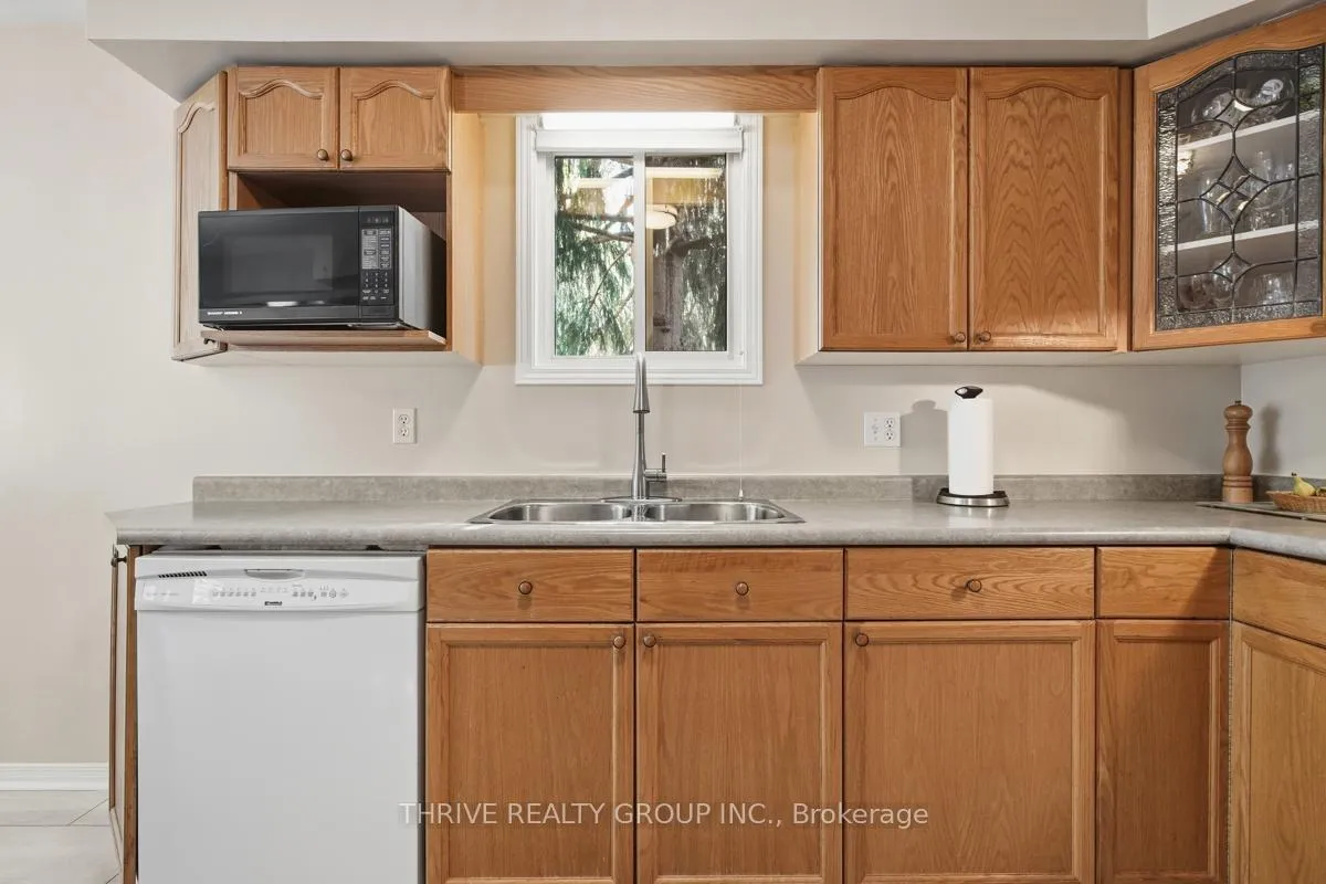 Photo 15 of 1410 Aspenridge Crescent, London, East A — HOMEH