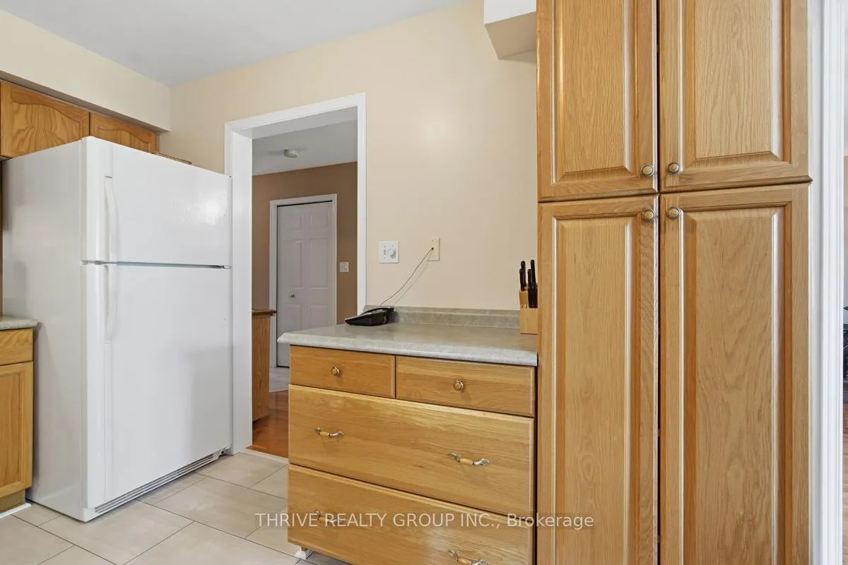Photo 17 of 1410 Aspenridge Crescent, London, East A — HOMEH