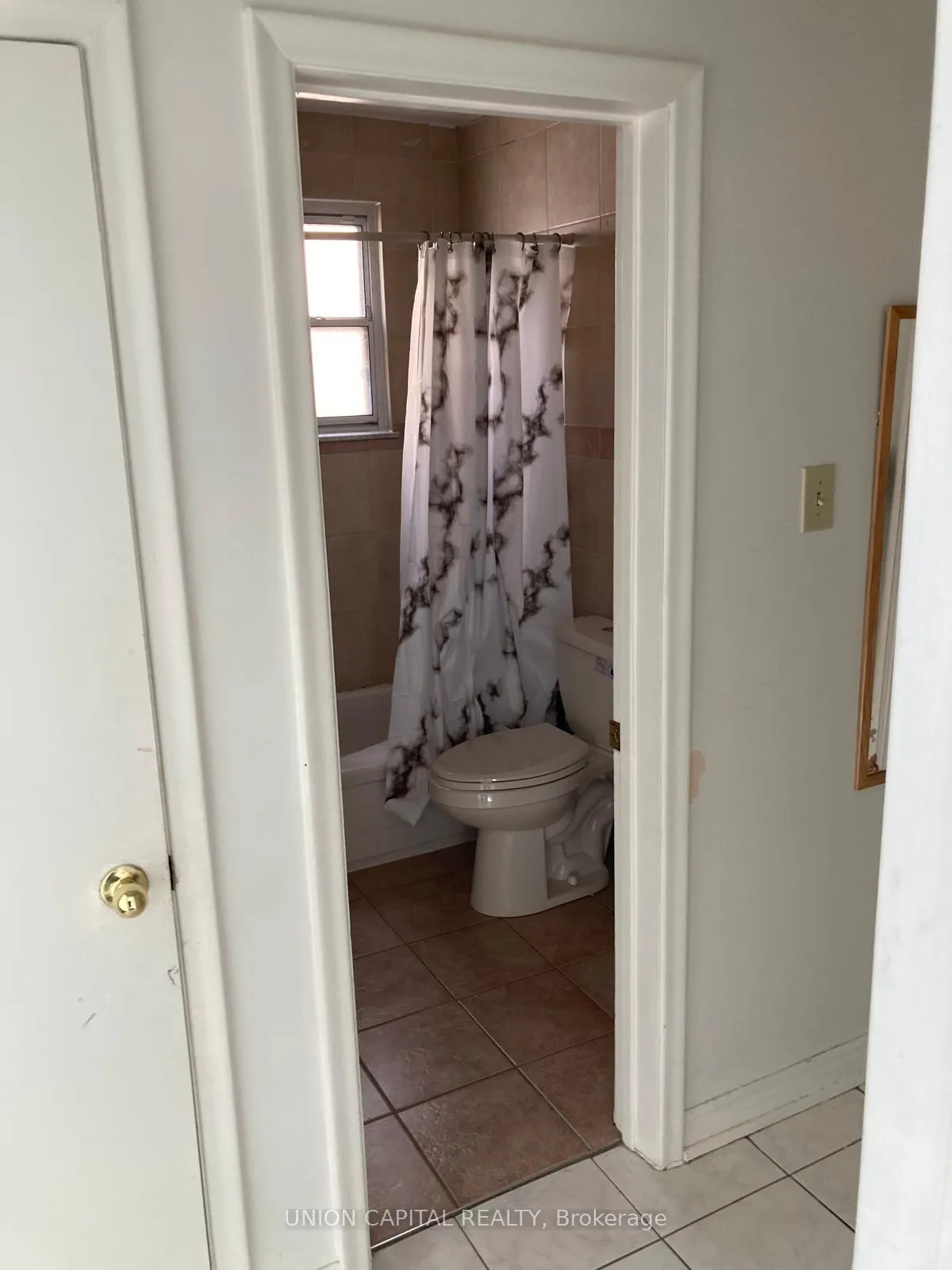 Photo 8 of Unit 2, 100 Rajah Street, Toronto, Englemount-Lawrence — HOMEH