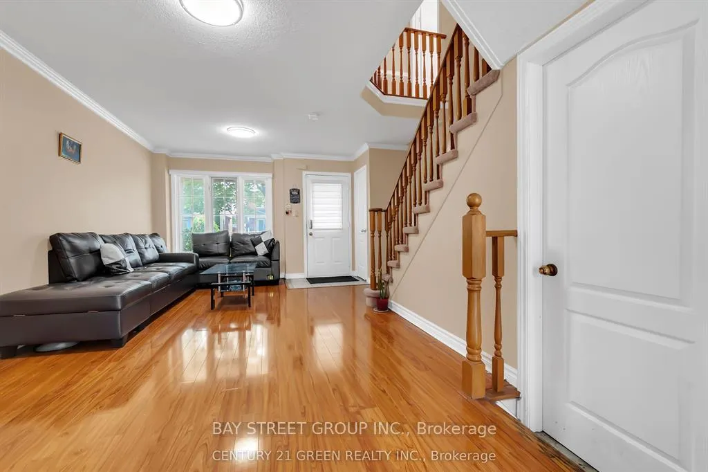 Photo 5 of 9 Flatlands Way, Brampton, Sandringham-Wellington — HOMEH