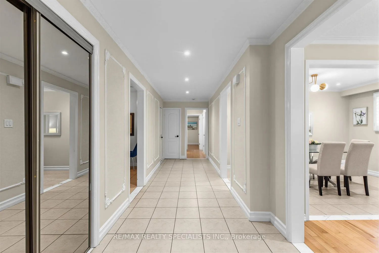 Photo 9 of 654 Woodbridge Avenue, Vaughan, West Woodbridge — HOMEH