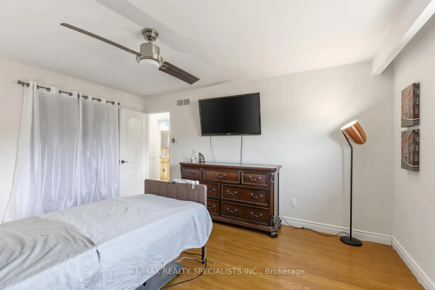 Photo 19 of 654 Woodbridge Avenue, Vaughan, West Woodbridge — HOMEH