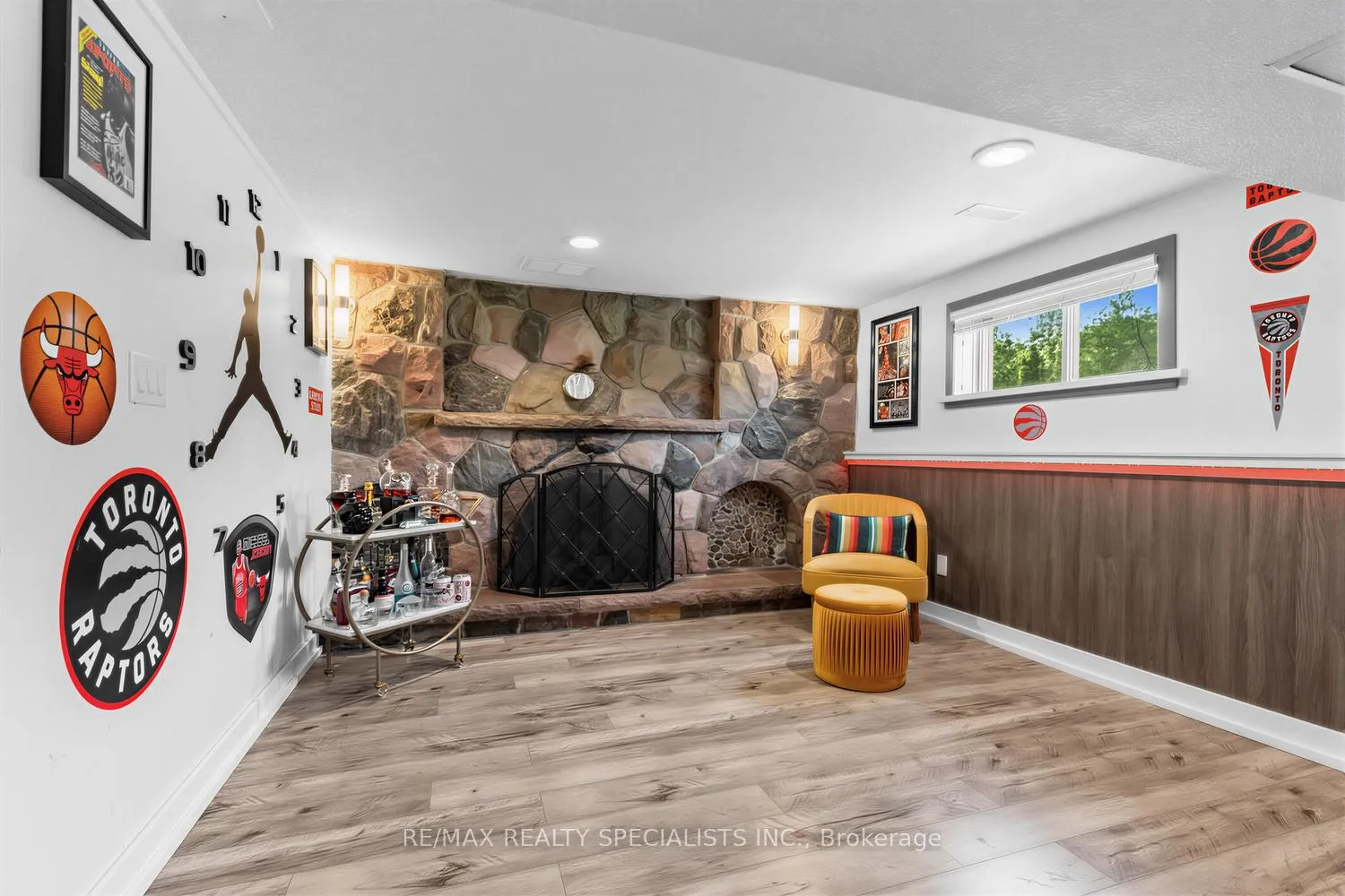 Photo 32 of 654 Woodbridge Avenue, Vaughan, West Woodbridge — HOMEH