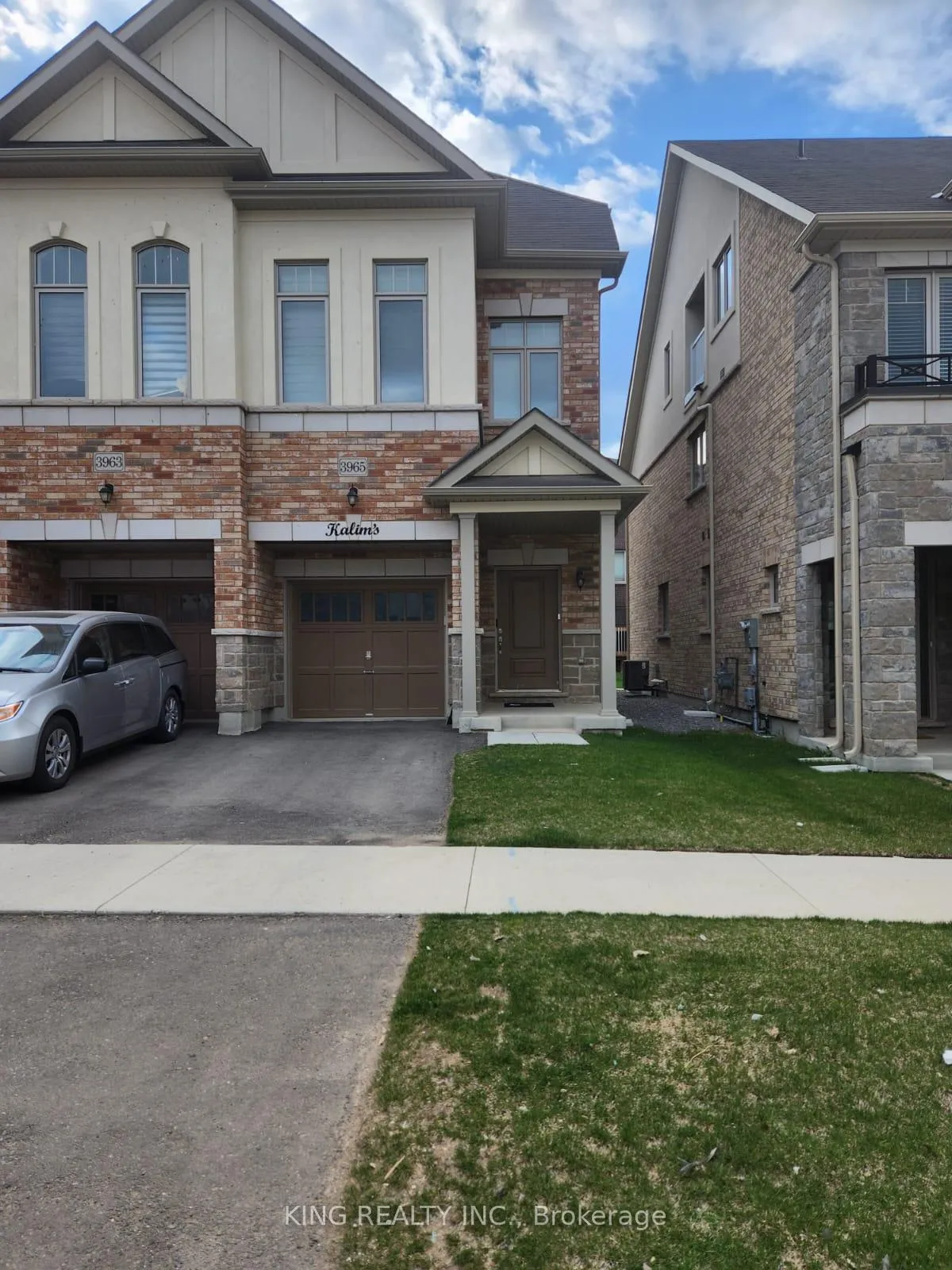 Photo 2 of 3965 Thomas Alton Boulevard, Burlington, Alton — HOMEH