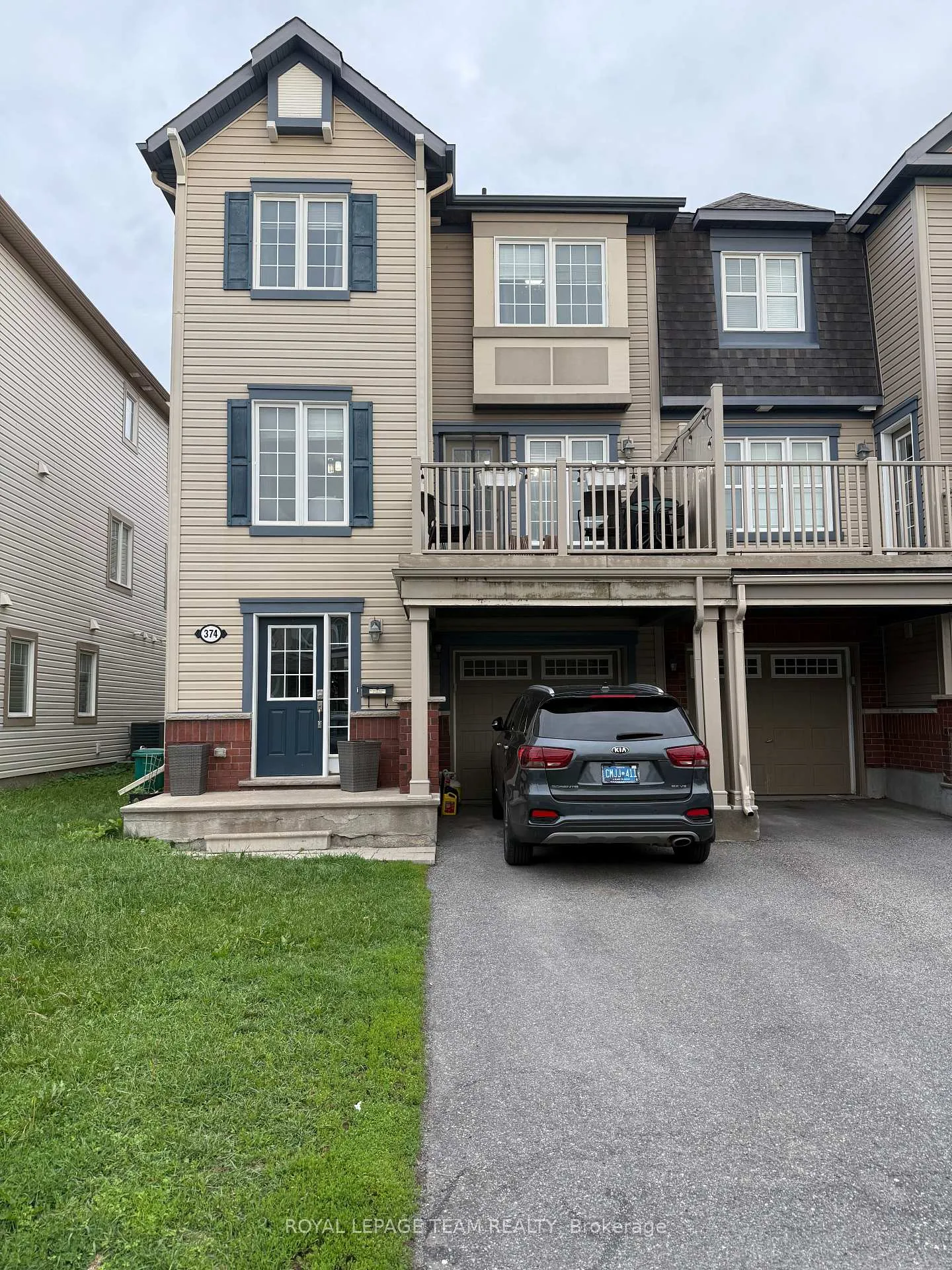 Photo 1 of 374 Sweet Grass Circle, Ottawa, Barrhaven - Half Moon Bay — HOMEH