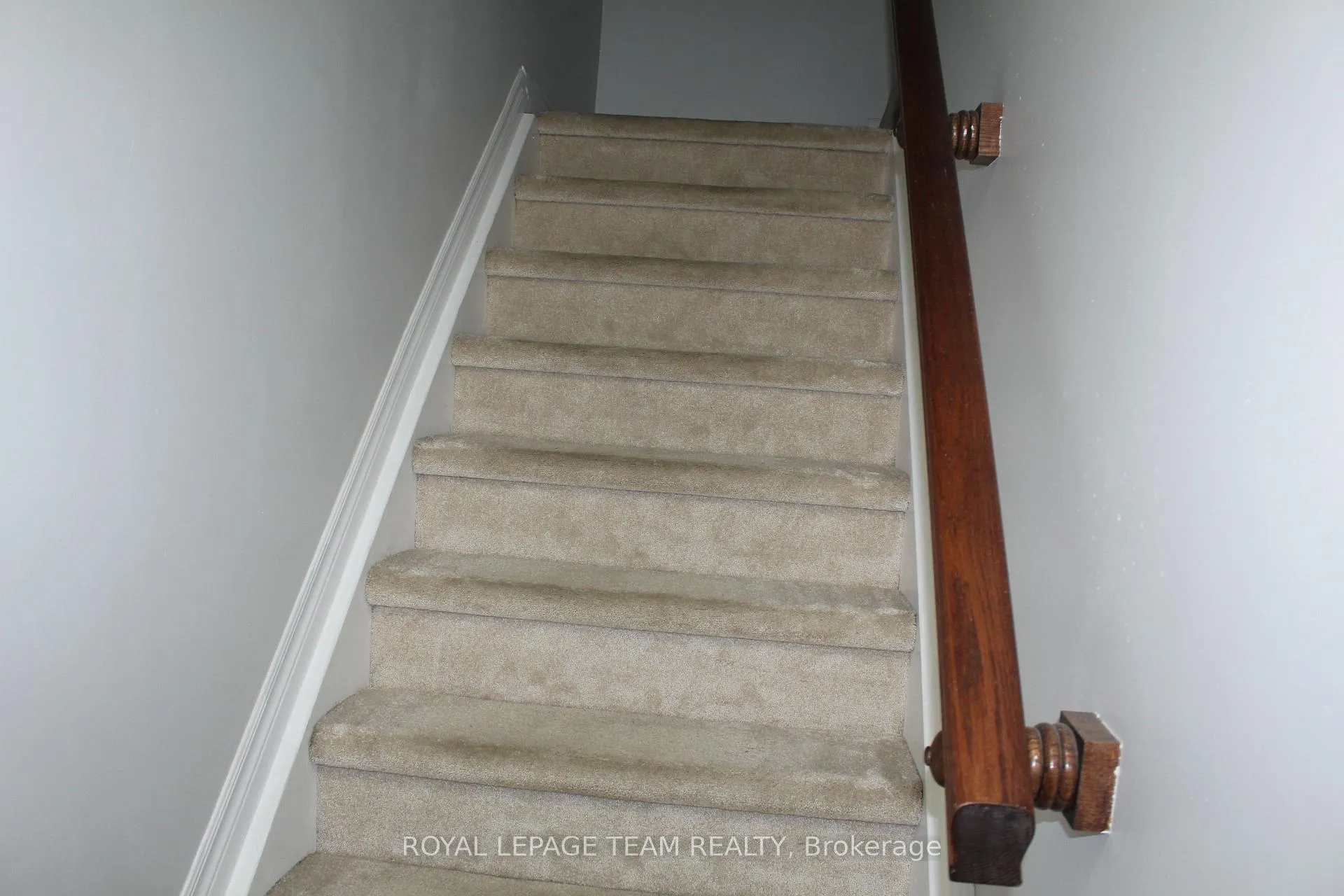 Photo 8 of 374 Sweet Grass Circle, Ottawa, Barrhaven - Half Moon Bay — HOMEH