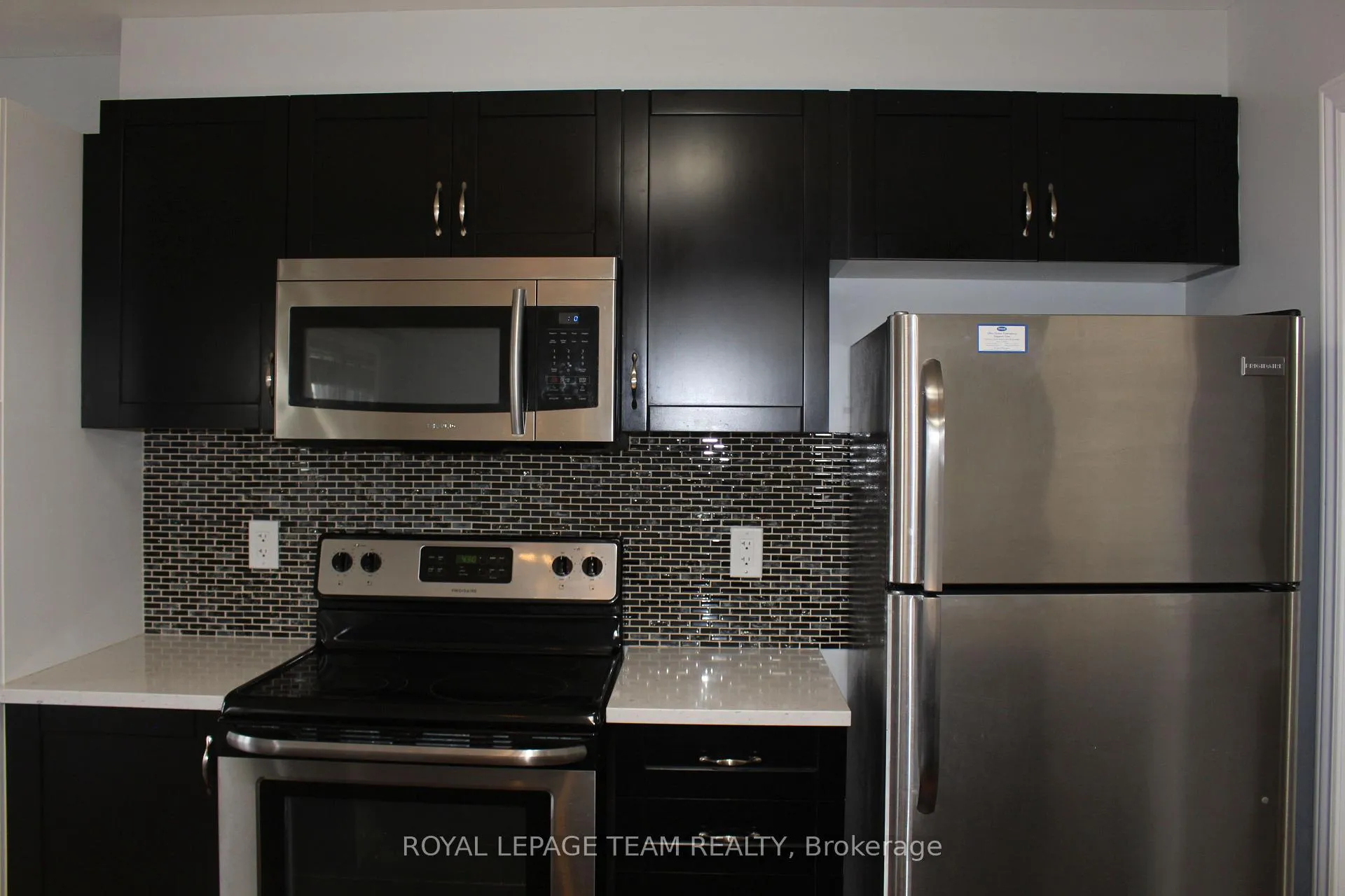 Photo 12 of 374 Sweet Grass Circle, Ottawa, Barrhaven - Half Moon Bay — HOMEH