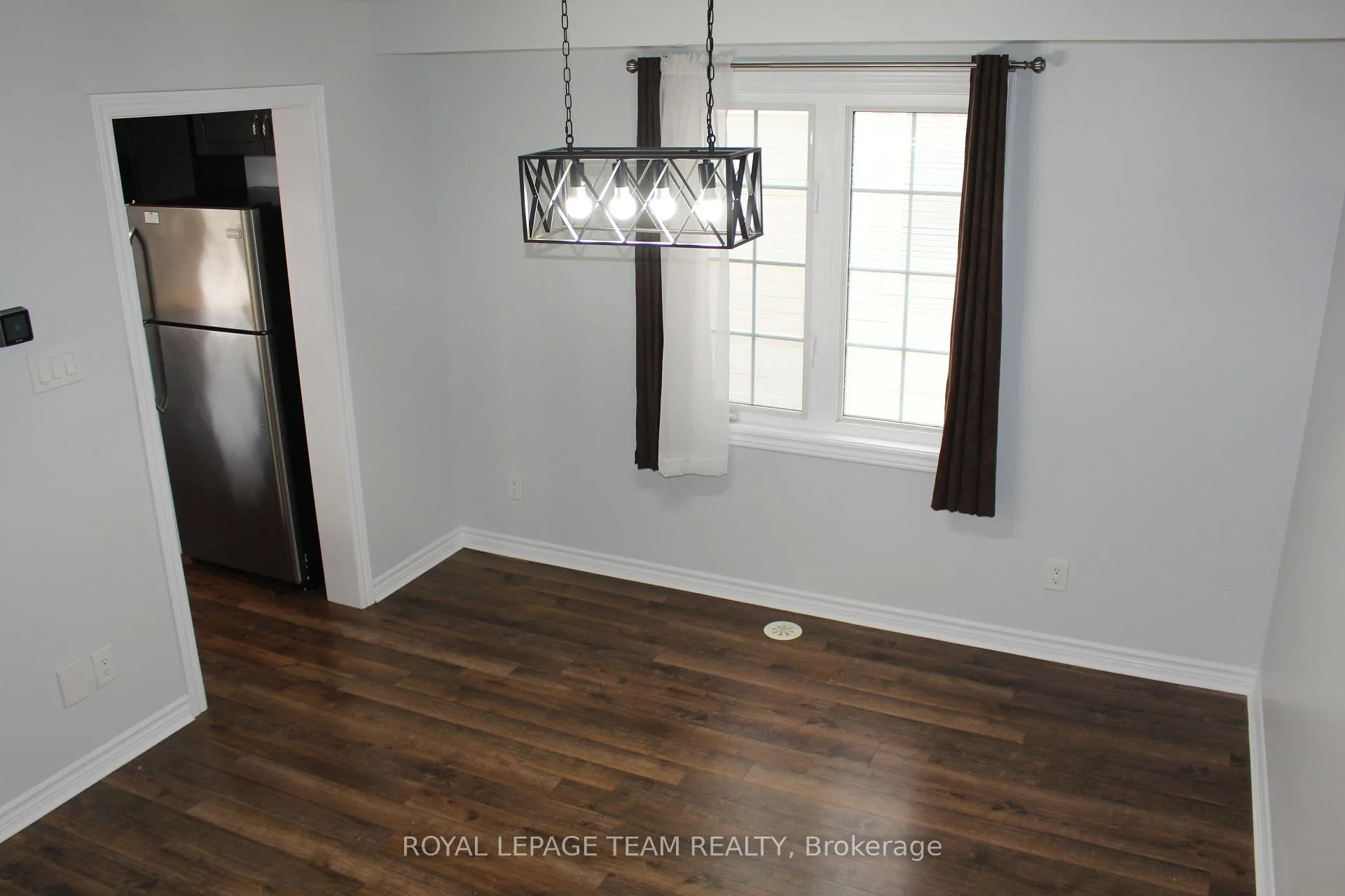 Photo 31 of 374 Sweet Grass Circle, Ottawa, Barrhaven - Half Moon Bay — HOMEH