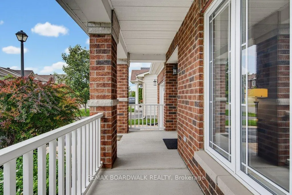 Photo 5 of 200 Branthaven Street, Ottawa, Avalon East — HOMEH