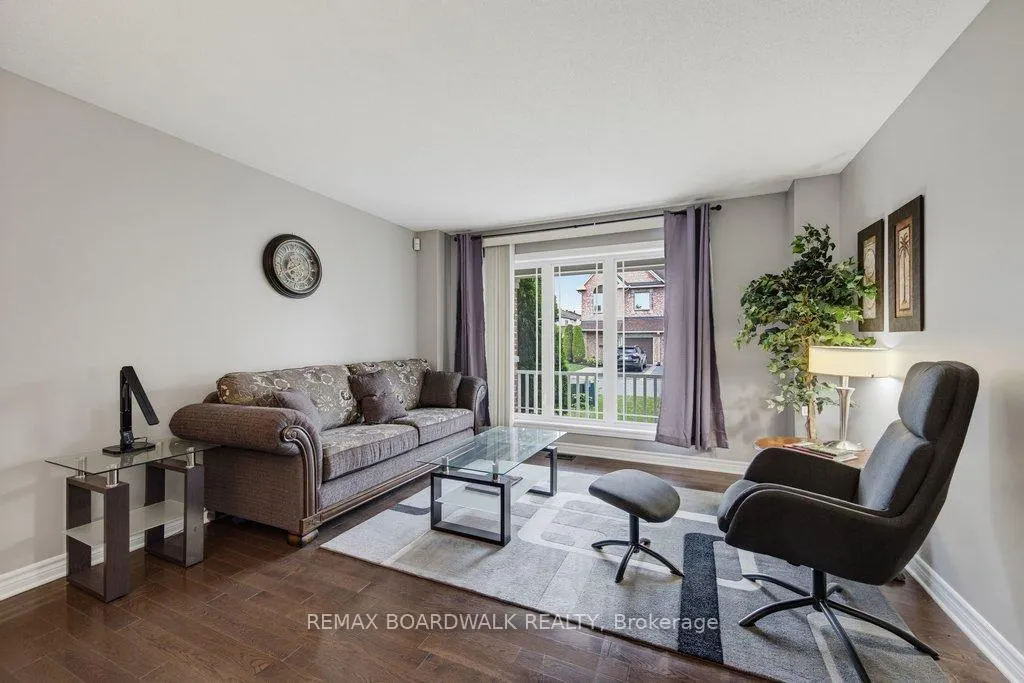Photo 9 of 200 Branthaven Street, Ottawa, Avalon East — HOMEH