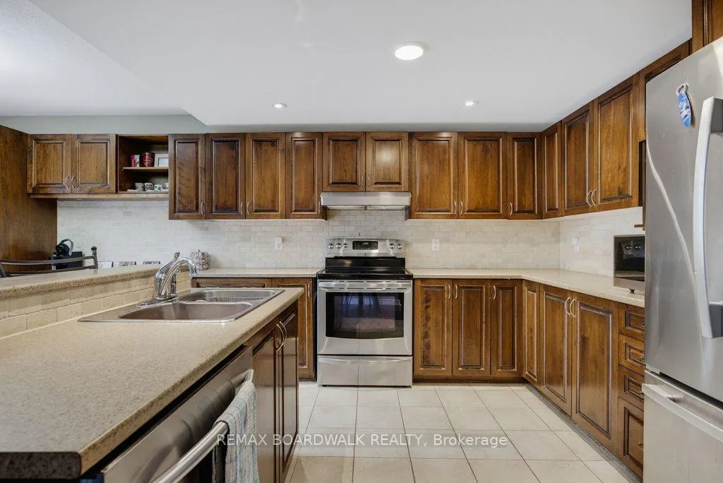 Photo 14 of 200 Branthaven Street, Ottawa, Avalon East — HOMEH