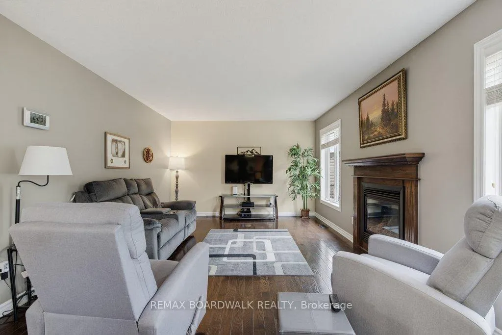 Photo 19 of 200 Branthaven Street, Ottawa, Avalon East — HOMEH