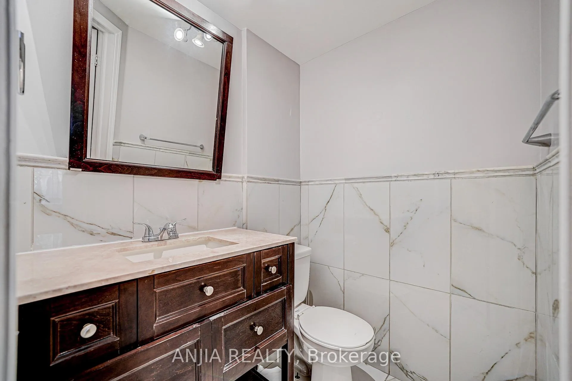 Photo 5 of 146 Billingsley Crescent, Markham, Cedarwood — HOMEH