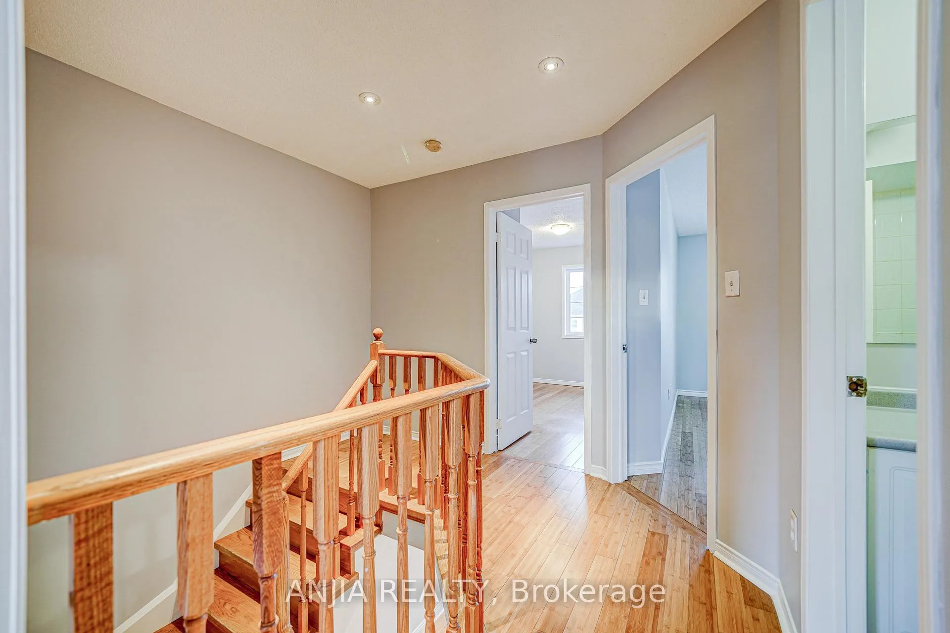 Photo 16 of 146 Billingsley Crescent, Markham, Cedarwood — HOMEH