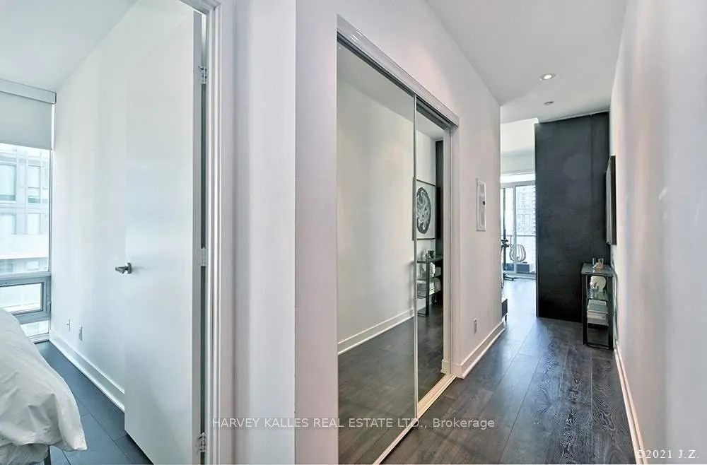 Photo 3 of Unit 3009, 15 Grenville Street, Toronto, Bay Street Corridor — HOMEH