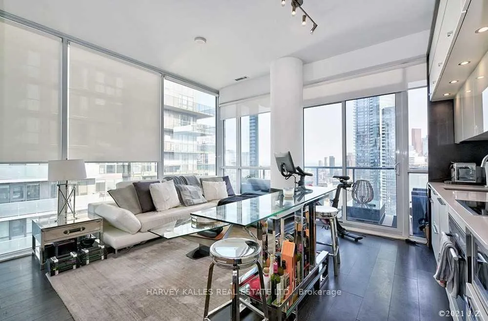 Photo 4 of Unit 3009, 15 Grenville Street, Toronto, Bay Street Corridor — HOMEH