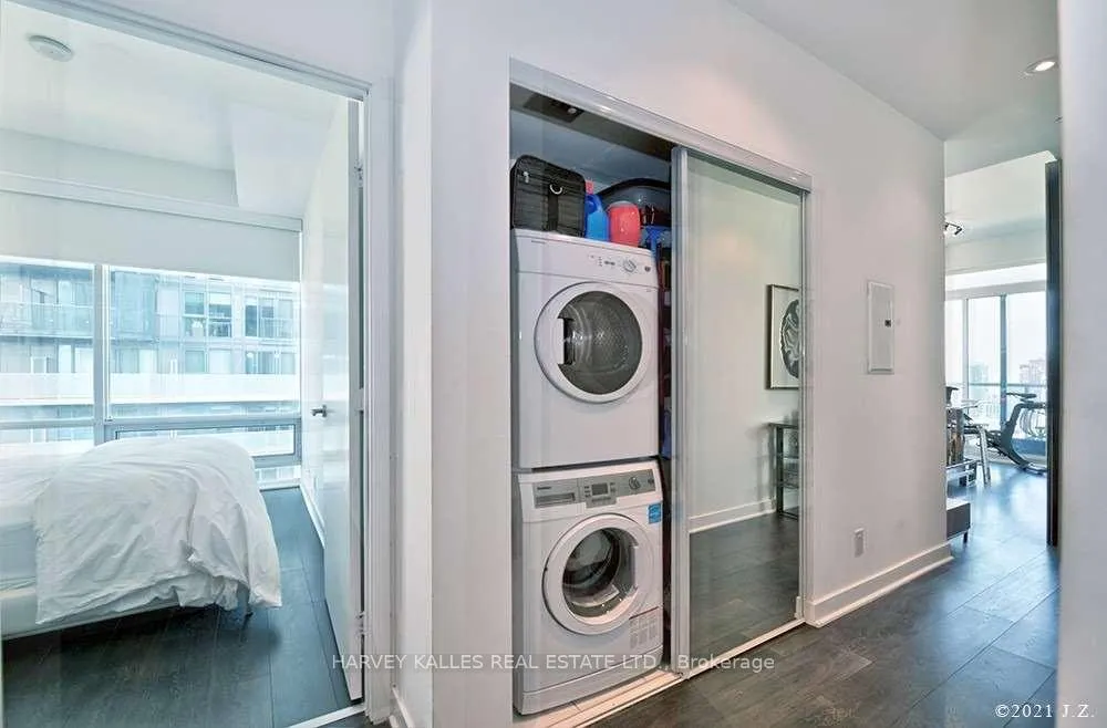 Photo 12 of Unit 3009, 15 Grenville Street, Toronto, Bay Street Corridor — HOMEH