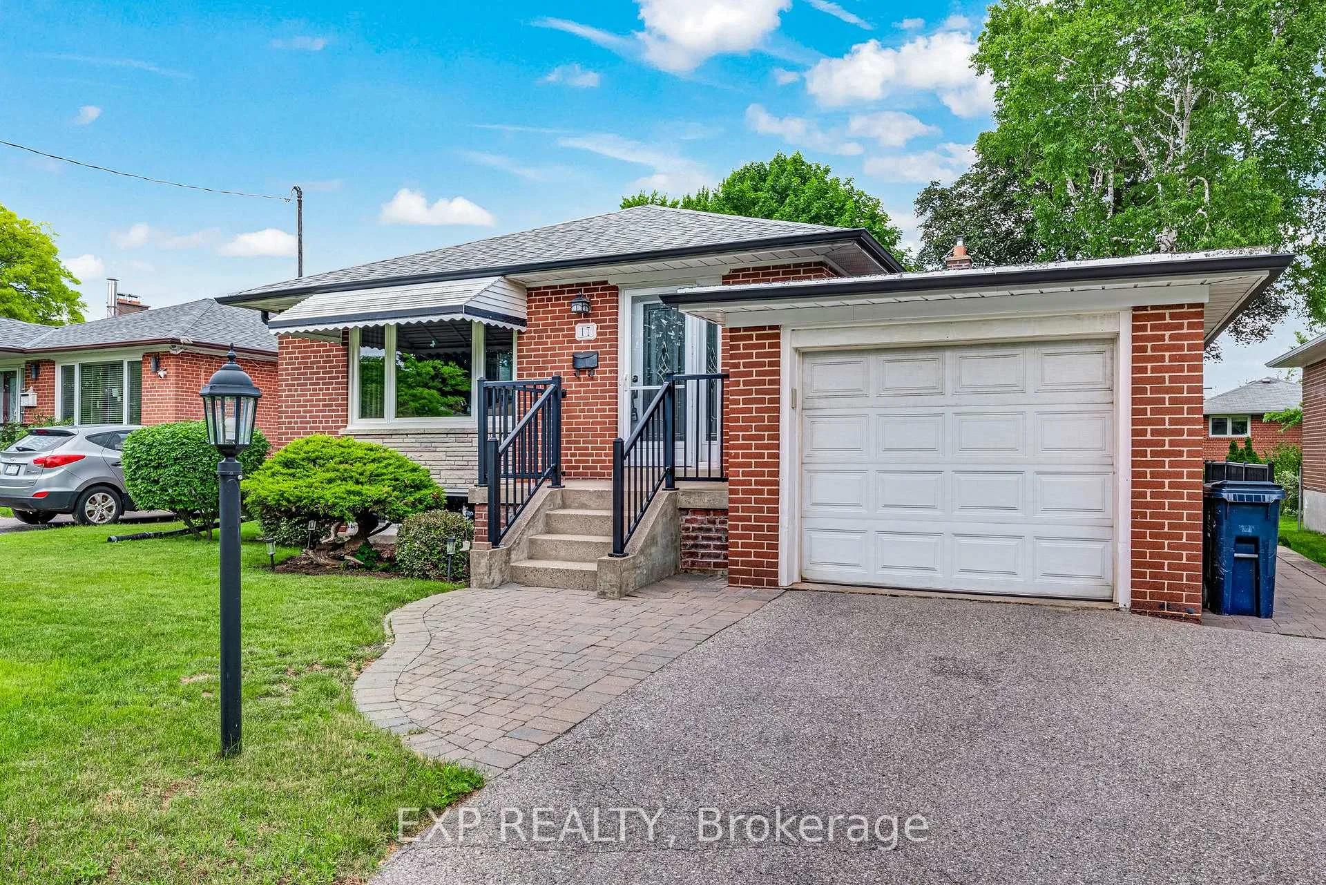 Photo 2 of 17 Marlena Drive, Scarborough, West Hill — HOMEH