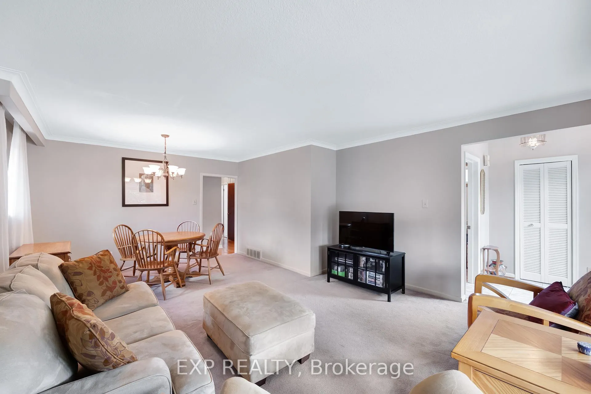 Photo 7 of 17 Marlena Drive, Scarborough, West Hill — HOMEH