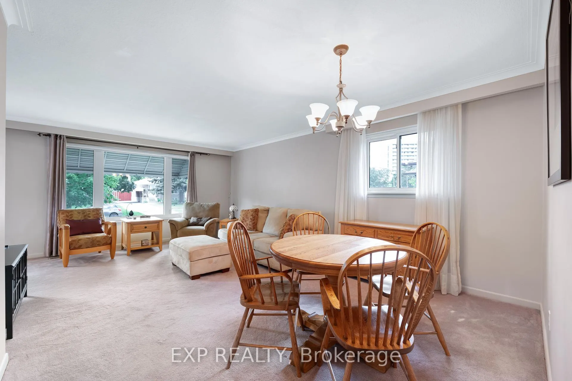 Photo 9 of 17 Marlena Drive, Scarborough, West Hill — HOMEH