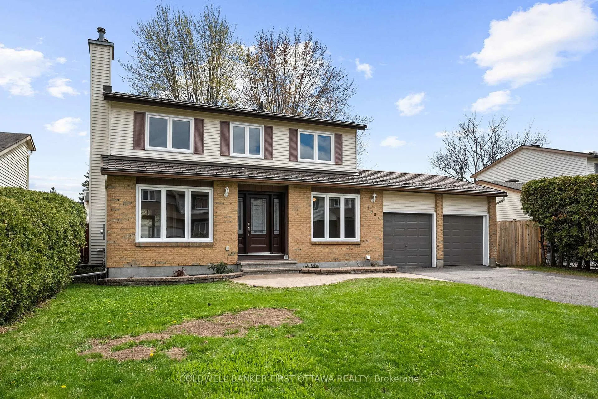 Photo 2 of 390 Cloverheath Crescent, Ottawa, Queenswood Heights South — HOMEH