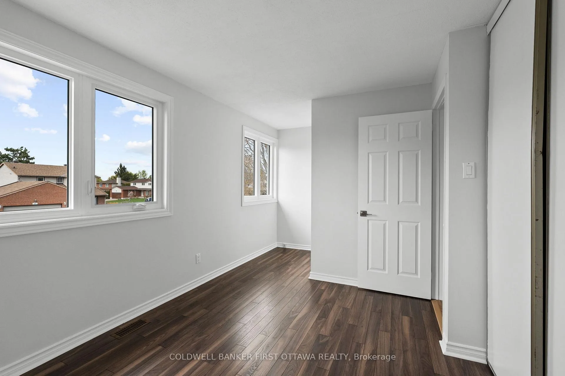 Photo 30 of 390 Cloverheath Crescent, Ottawa, Queenswood Heights South — HOMEH