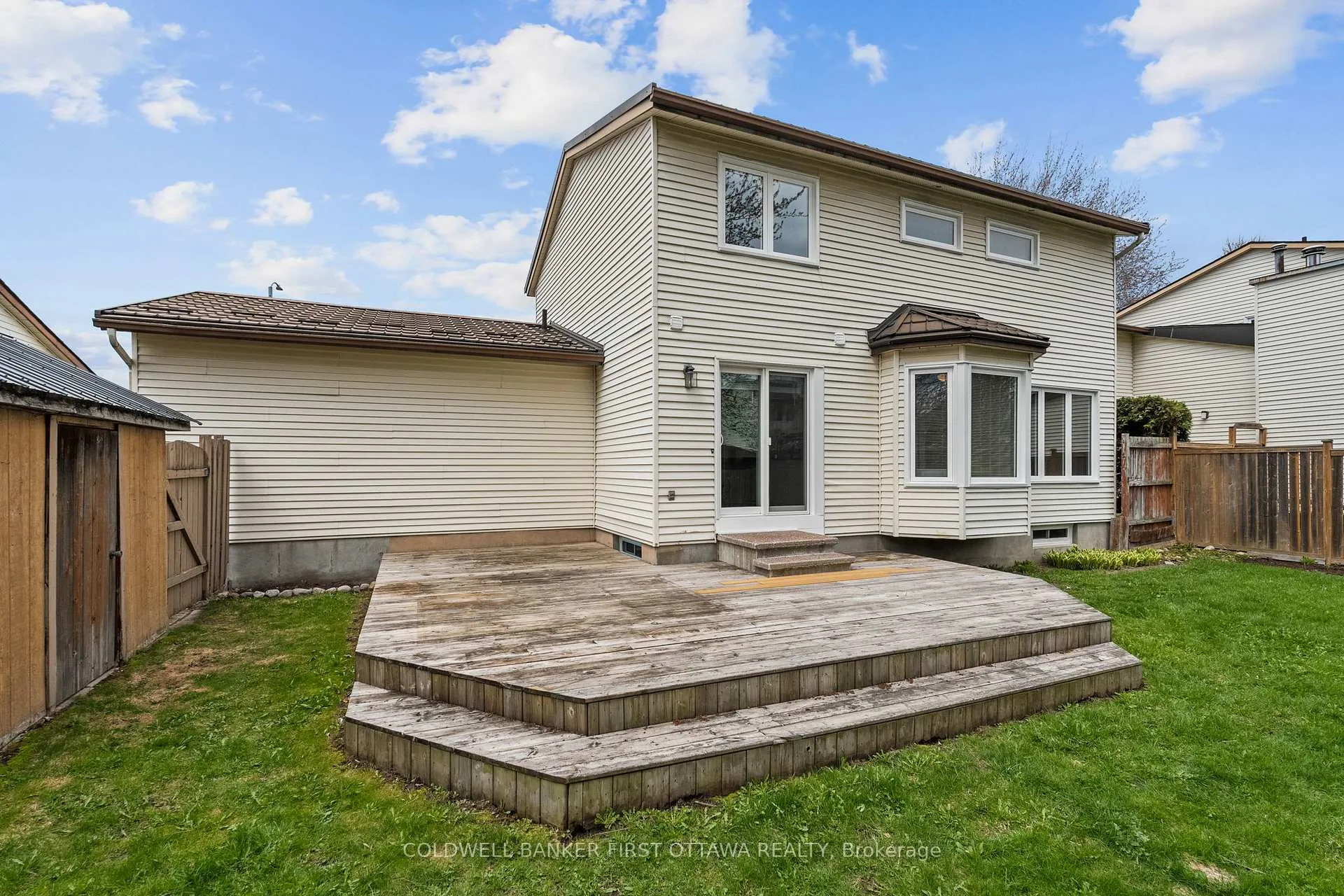 Photo 39 of 390 Cloverheath Crescent, Ottawa, Queenswood Heights South — HOMEH