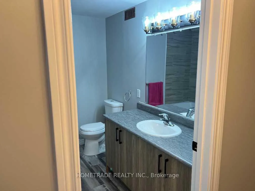 Photo 11 of Unit Lower, 206 Little Avenue, Barrie, Allandale Heights — HOMEH