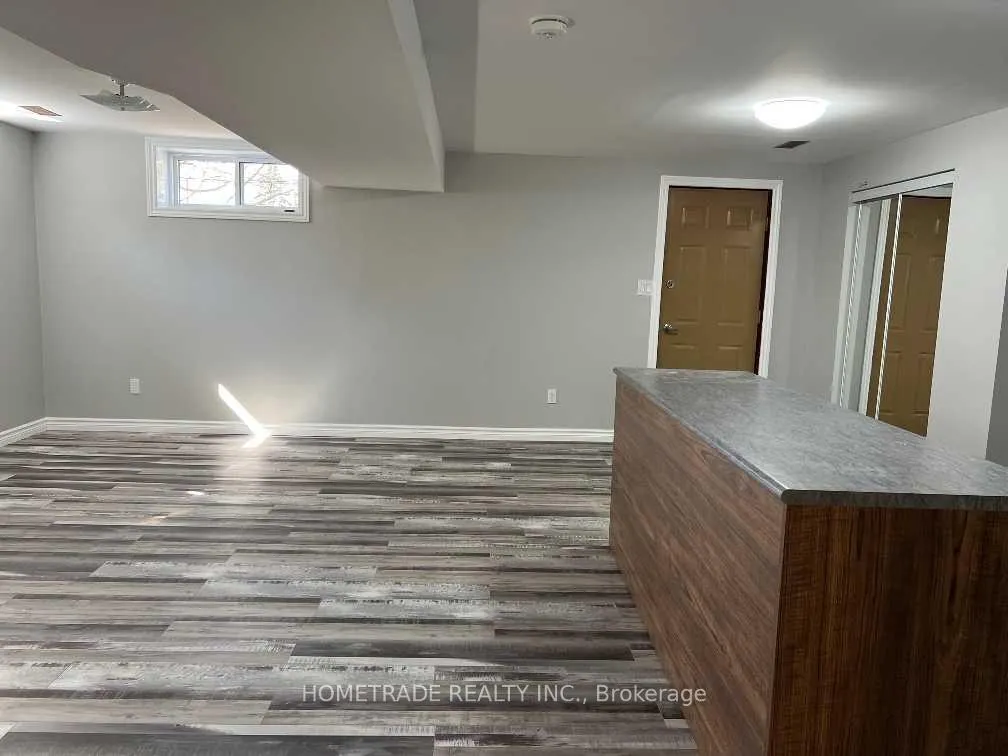 Photo 17 of Unit Lower, 206 Little Avenue, Barrie, Allandale Heights — HOMEH